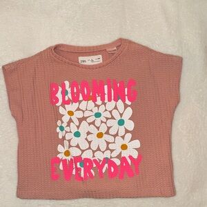 ZARA Pink Short-Sleeve Graphic Tee with Floral 'Blooming Everyday' Print